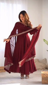 Red anarkali