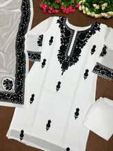 Kashmiri suit
