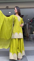 Tota green suit