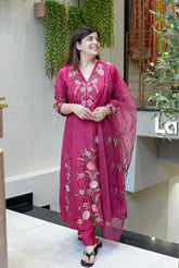 Naysa anarkali