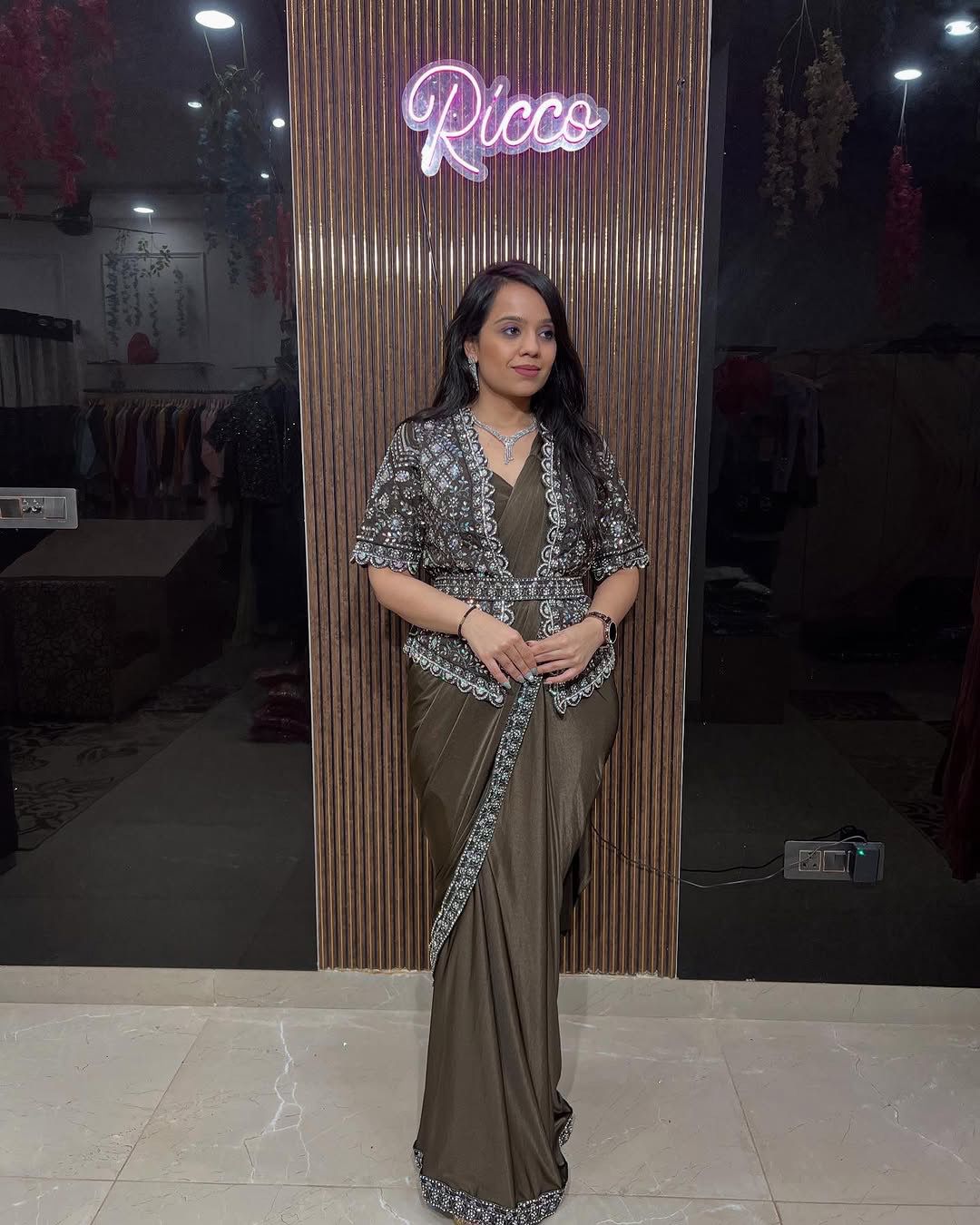 Ready to wear shrug saree