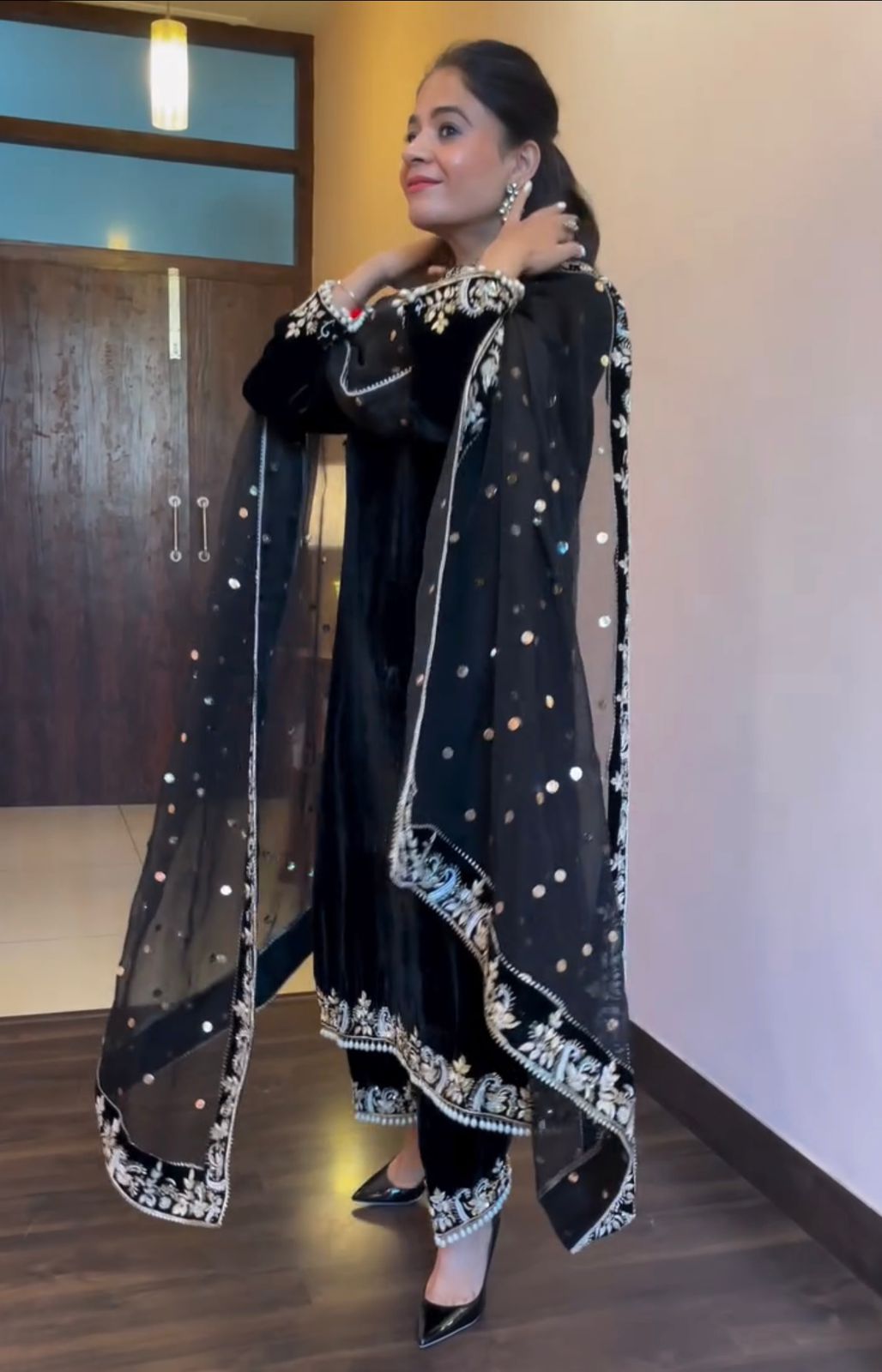 Black beauty velvet suit