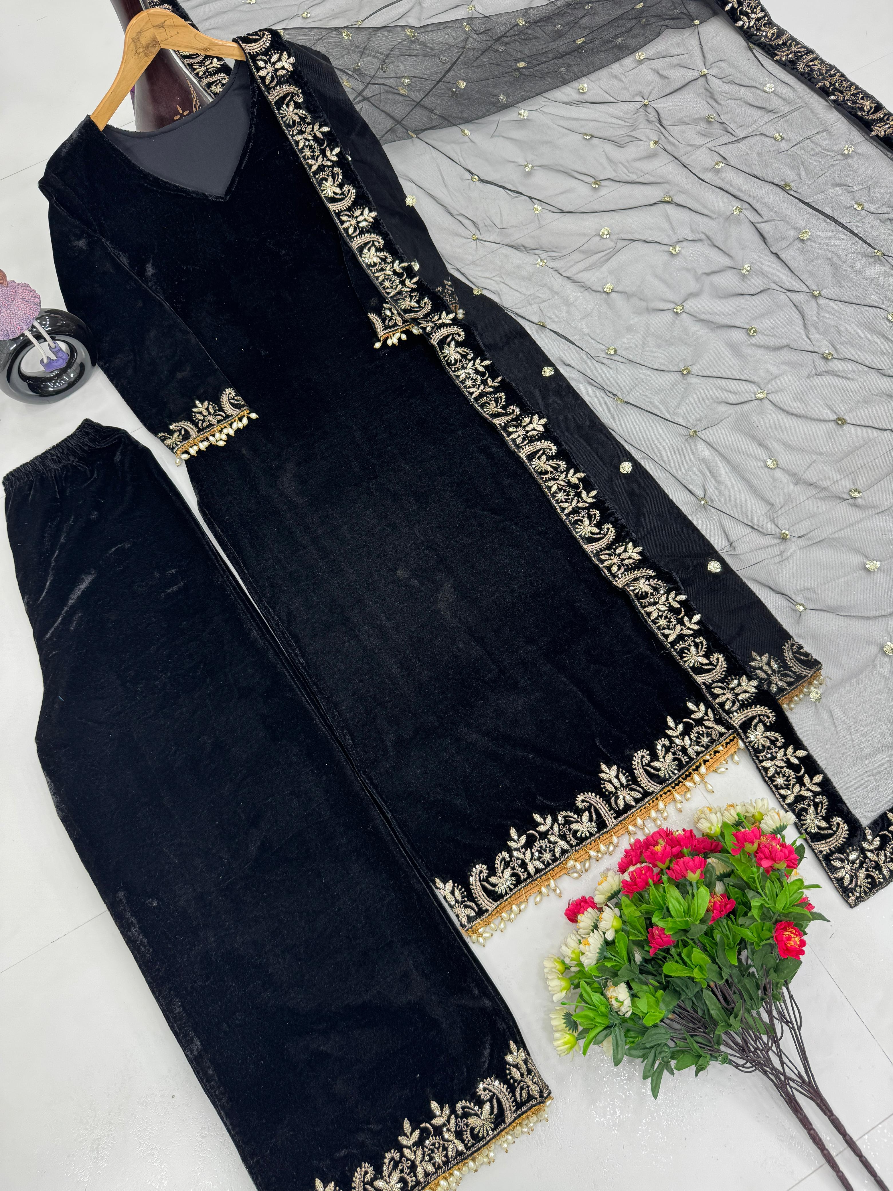 Black beauty velvet suit