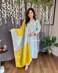 Pure muslin suit