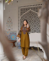 Roman silk suit