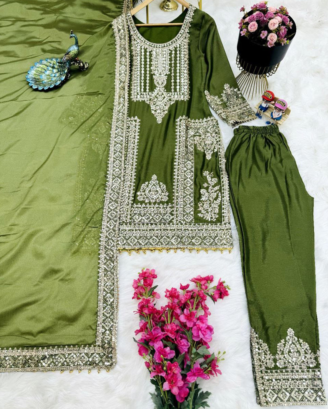 Partywear Pakistani Suit Set